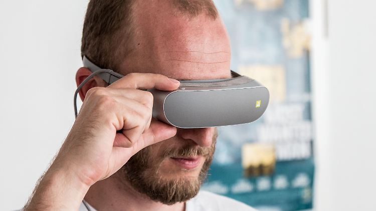 LGs VR-Brille ist viel kleiner und leichter als andere Modelle. 