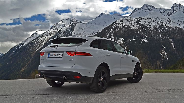 Vor allem der Premiumkonkurrenz will Jaguar mit dem F-Pace Kundschaft abjagen.