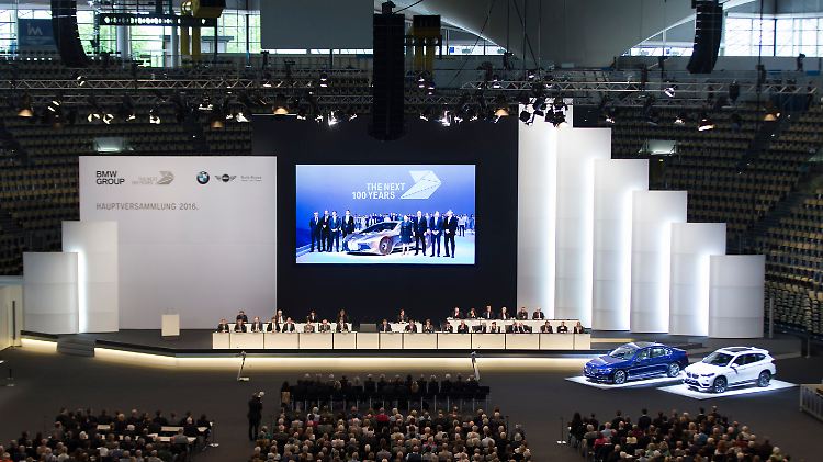 Bei der Hauptversammlung von BMW im Saal der Olympiahalle wurden viele kritische Fragen gestellt.