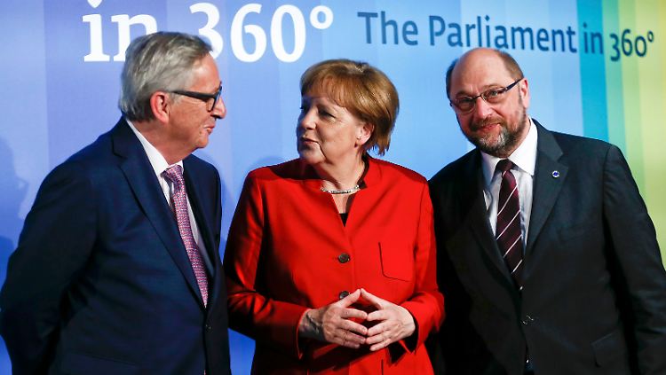 Juncker, Merkel und Schulz bei der Eröffnung der Europa-Ausstellung in Berlin.