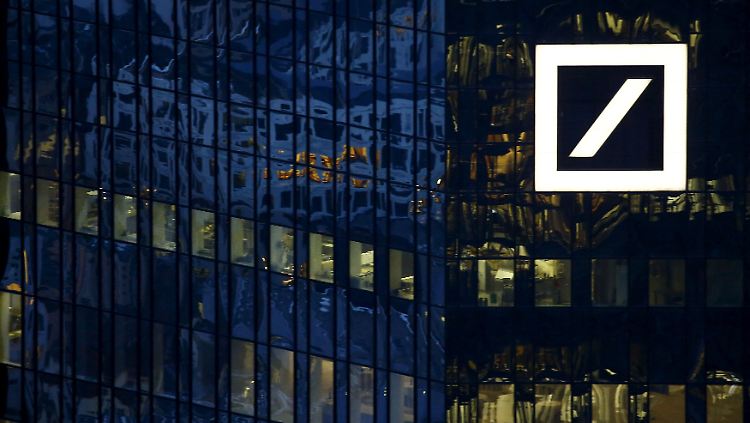 Cryan: Seit Beginn der Finanzkrise 2008 ist hinsichtlich der Reform des Geldhauses viel Zeit vergeudet worden.