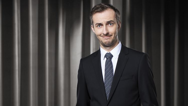 Jan Böhmermann kehrt nach einer Pause mit dem "Neo Magazin Royale" zurück ins Fernsehen.