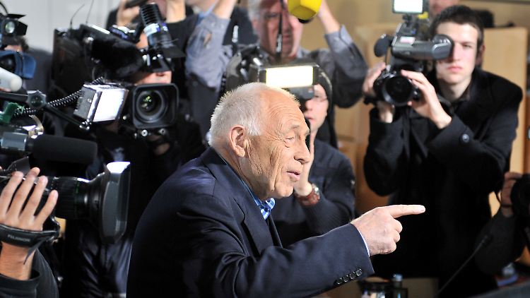 Mission Impossible: Geißler will den Streit zu schlichten.