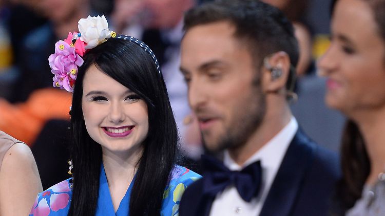 "Ist voll entspannt grad alles": Jamie-Lee Kriewitz, hier neben ESC-Vorjahressieger Måns Zelmerlöw.