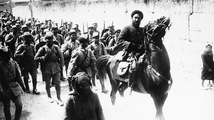 Türkische Soldaten im Jahr 1914 in Damaskus. Zwei Jahre geriet die syrische Hauptstadt unter französische Kontrolle.