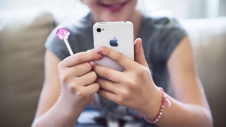 Je nachdem, wie oft man das Smartphone benutzt, kann es ein Teil des eigenen Ichs werden.