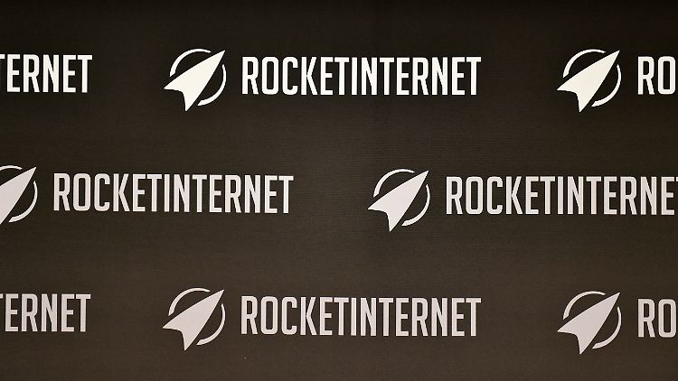 In den vergangenen zwölf Monaten hat sich der Aktienkurs von Rocket Internet von rund 40 Euro auf jetzt etwa 20 Euro halbiert. 