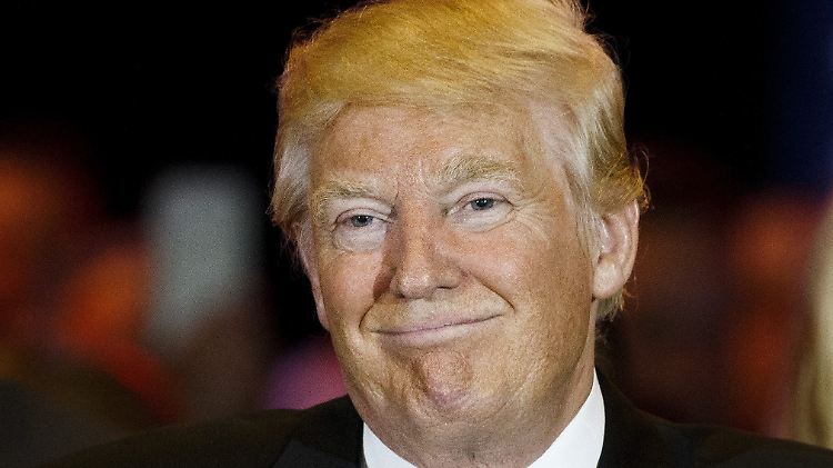 Sind Donald Trump und sein früher Sprecher John Miller dieselbe Person?
