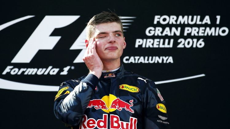 Max Verstappen ist glücklich und dankt besonders seinem Vater, der ihn von Kindesbeinen an unterstützt habe.