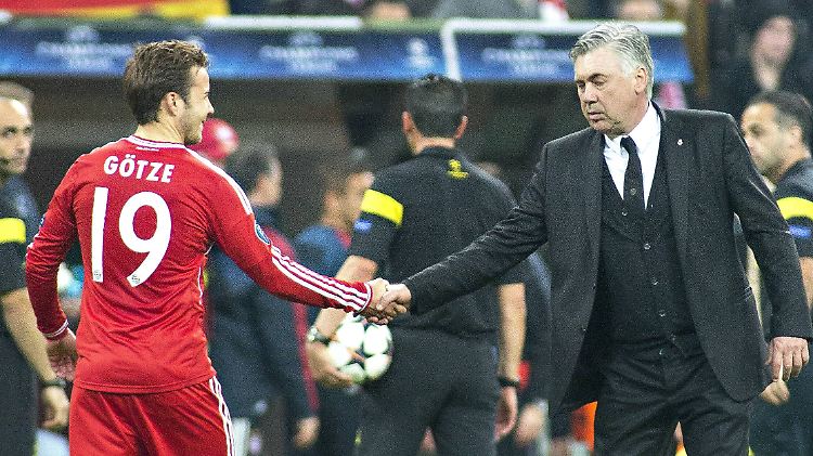 Ob die beiden in der kommenden Saison zusammenarbeiten? Carlo Ancelotti und Mario Götze.
