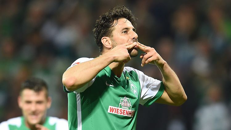 Eine baldige Rückkehr von Stürmer Claudio Pizarro würde Werder Bremen sicherlich helfen.