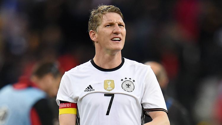 "Das Thema Kapitän stellt sich im Moment nicht": Bastian Schweinsteiger.
