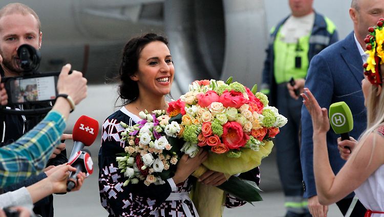 Blumen für Jamala in Kiew.