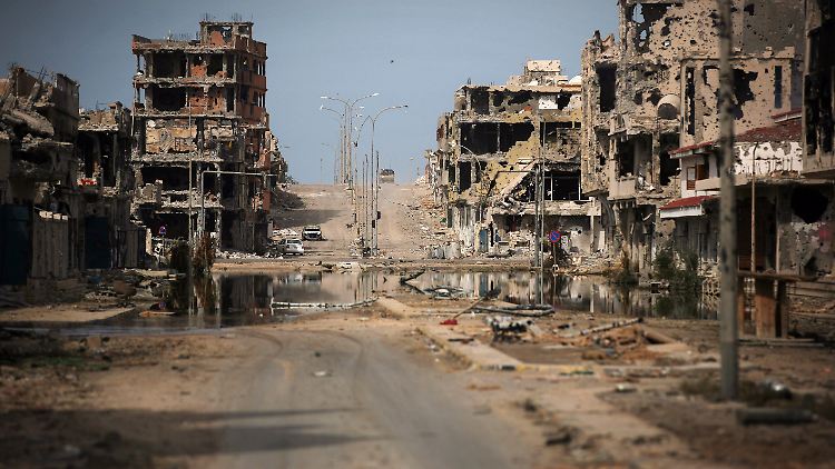 Zerbombt und zerschossen: Schon unter Gaddafi wurde Sirte massiv zerstört.