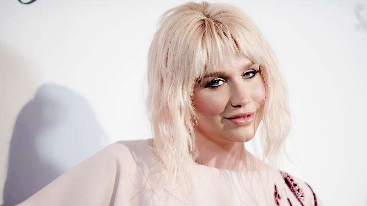 Kesha will den Missbrauchsskandal um sie und ihren Produzenten Dr. Luke hinter sich lassen, doch er erlaubt es nicht.