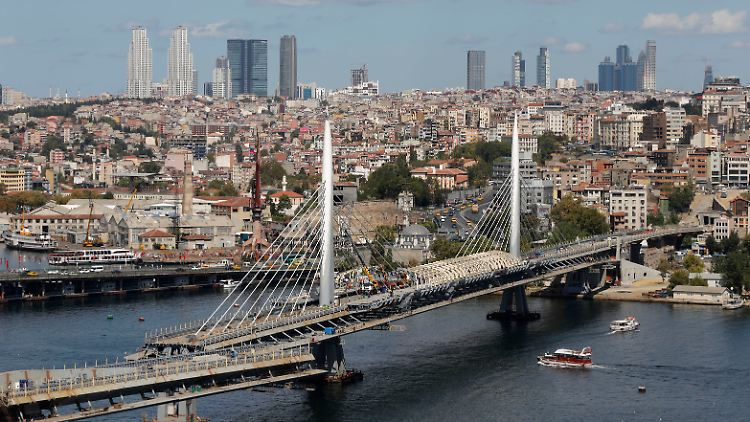 Touristen sollen vor allem bei Reisen in türkische Großstädte vorsichtig sein.