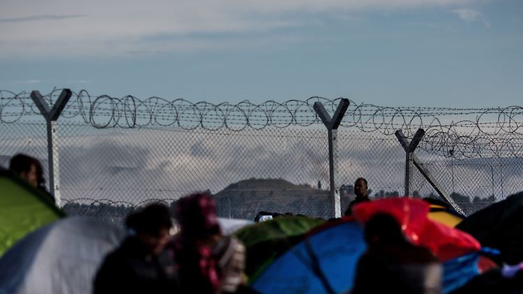 Das improvisierte Flüchtlingslager an der griechischen Grenze wird von den örtlichen Medien "Ghetto Idomeni" genannt.