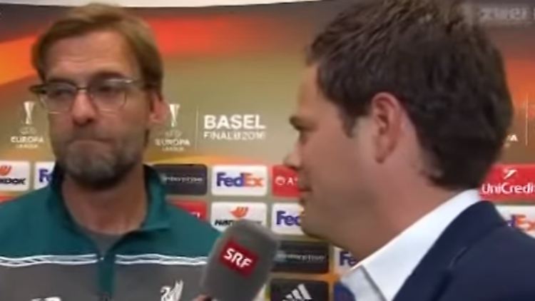 Was Jürgen Klopp in dem Moment durch den Kopf geht - das will man lieber nicht wissen.