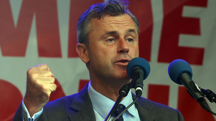 Der FPÖ-Vize Norbert Hofer liegt in Hochrechnungen mit seinem Kontrahenten Alexander Van der Bellen gleich auf.