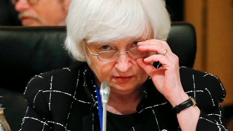 Fed-Chefin Janet Yellen hat den genauen Zeitpunkt für eine Zinserhöhung in den USA offengelassen. 