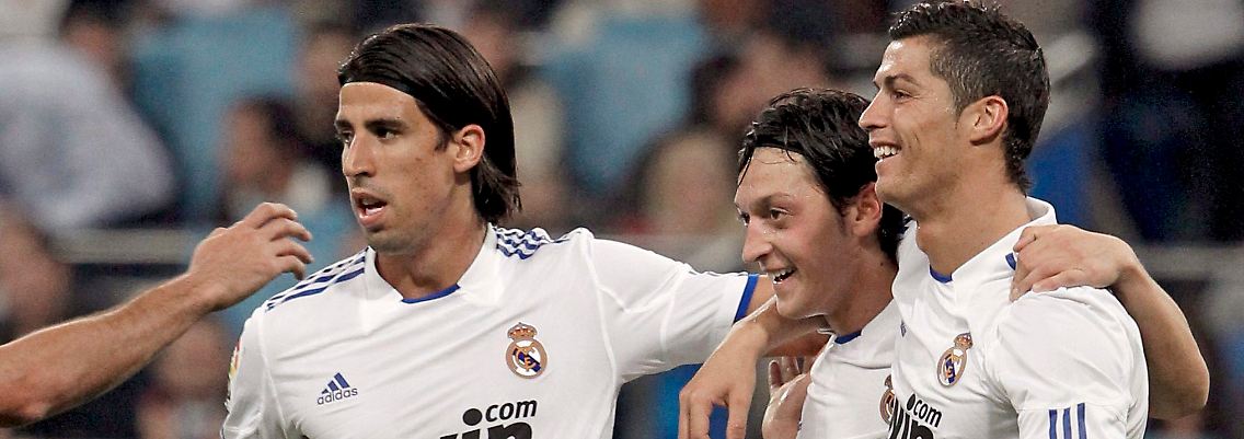 In Feierlaune: Sami Khedira, Mesut Özil und dieser Ronaldo.
