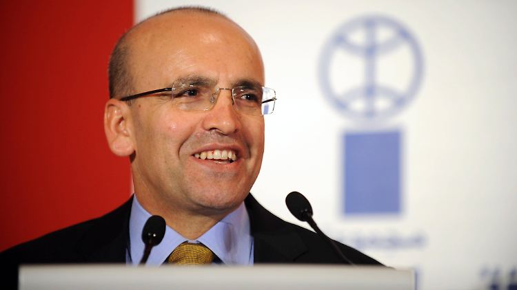 Mehmet Simsek gilt als ausgesprochener Wirtschaftsexperte.