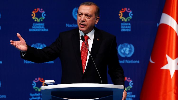 Damit hat Erdogan ausgesprochen, was längst schon vermutet wurde: Das Rücknahmeabkommen war ein Deal.