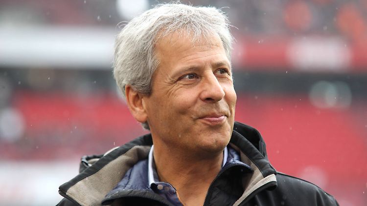 Lucien Favre hat gut lachen: In der kommenden Saison wird er den französischen Erstligisten OGC Nizza trainieren.