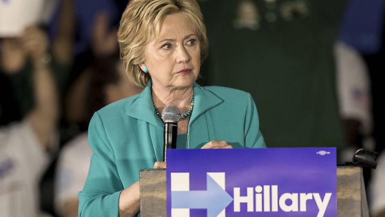 Das für sie leidige E-Mail-Thema lässt Clinton nicht los.