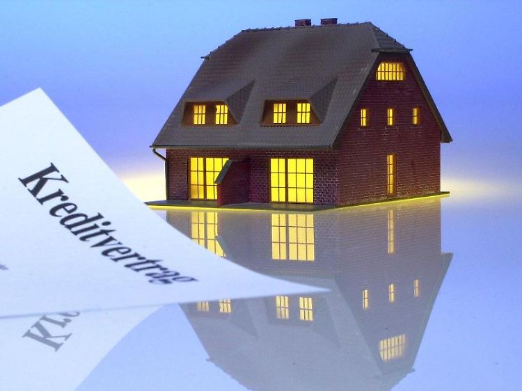 Noch können Bankkunden aus Formfehlern in alten Kreditverträgen finanzielle Vorteile ziehen. Aber am 21. Juni ist Schluss damit.