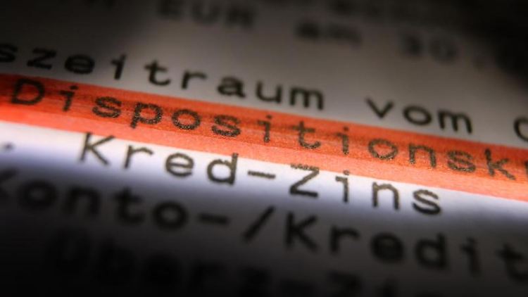 Hohe Zinsen: Der Dispokredit gehört nicht gerade zu den günstigsten Kreditarten.