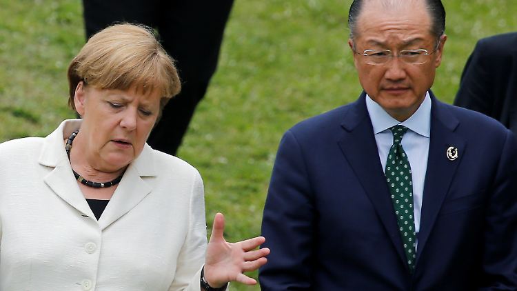 Gab eine Menge zu bereden: Angela Merkel und Weltbank-Präsident Jim Young Kim.