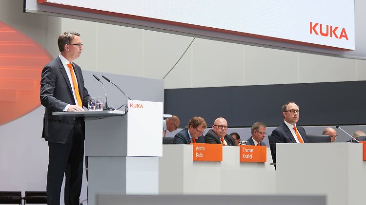 Vorstandschef Till Reuter sieht Vorteile bei einem Deal.
