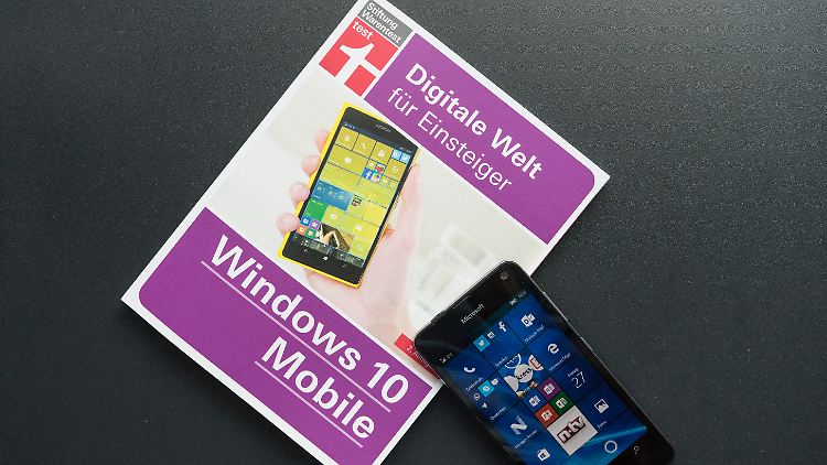 Stiftung Warentest erklärt Einsteigern Windows 10 Mobile.