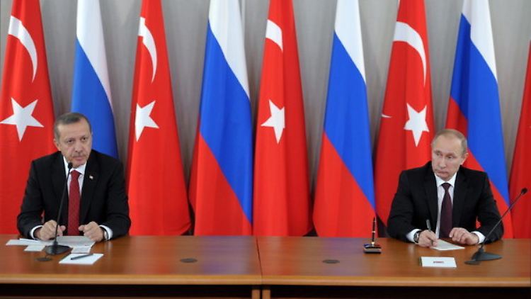 Nach dem Abschuss eines russischen Kampfjets durch die Türkei ist die Beziehung zwischen Putin und Erdogan auf einem Tiefpunkt.