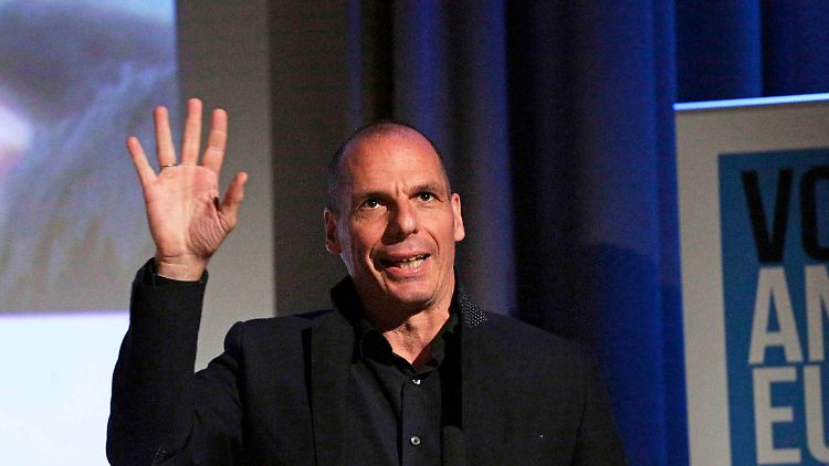 Yanis Varoufakis.