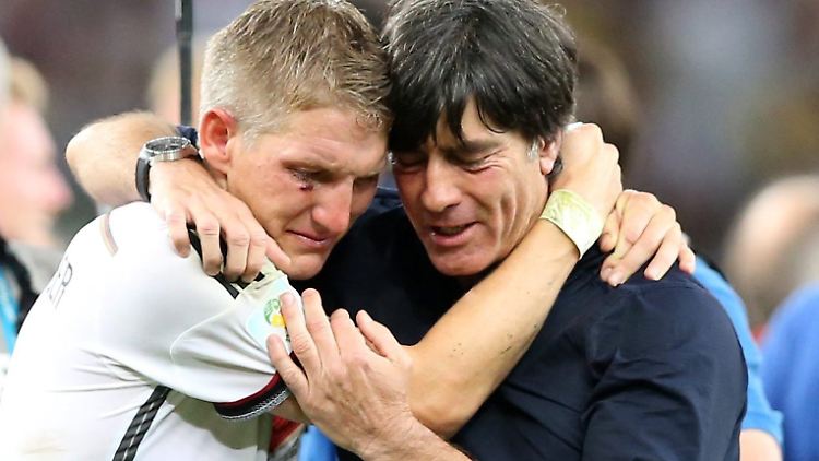 Joachim Löw braucht die Qualitäten eines Bastian Schweinsteiger. Dafür muss er sogar das medizinische Risiko eingehen, dass er nicht spielen kann.