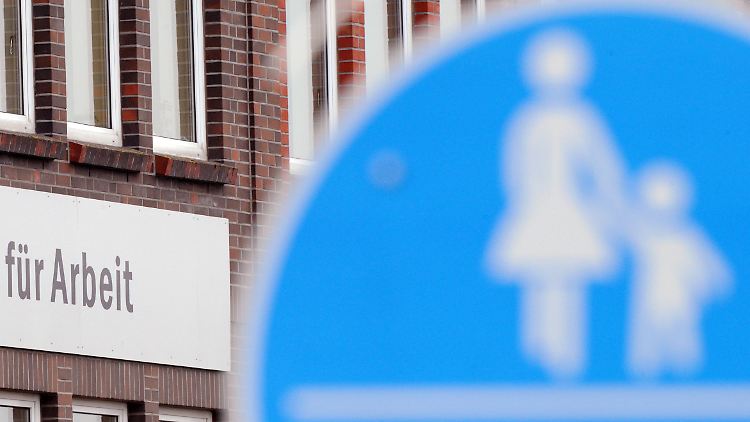 In dem neuen Entwurf fehlen sämtliche Passagen zu Hartz IV für Kinder von getrennten Eltern.