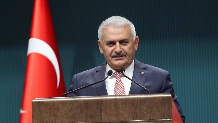 Ministerpräsident Binali Yildirim bezeichnete die Resolution vorab als "lächerlich".