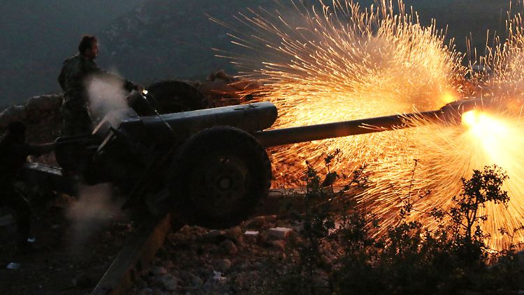 Die syrische Armee möchte nach Rakka vordringen, bevor die kurdischen Truppen dort ankommen.