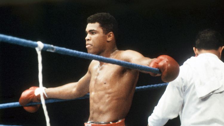 Mit 74 Jahren ist Ali verstorben, die Sportwelt und seine Fans trauern.