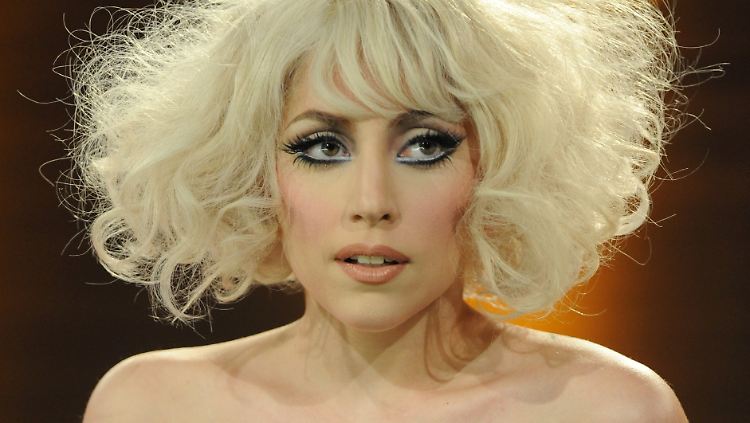 Very famous: Lady Gaga bricht alle Rekorde.