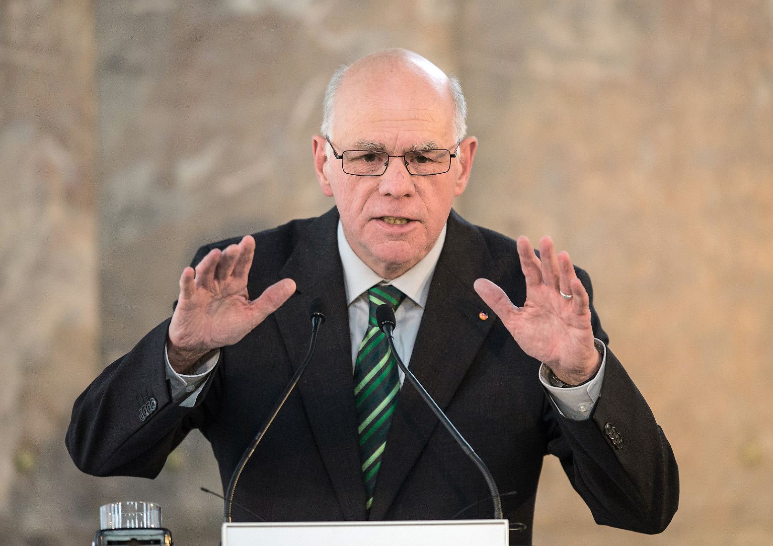 Dem CDU-Politiker Norbert Lammert wird Interesse am Bundespräsidentenamt nachgesagt. Er ist ein ausgezeichneter Redner und ein erfahrener Politiker. 