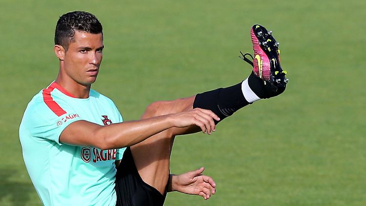 Spieler, Schauspieler: Cristiano Ronaldo hat viele Fußballgesichter.