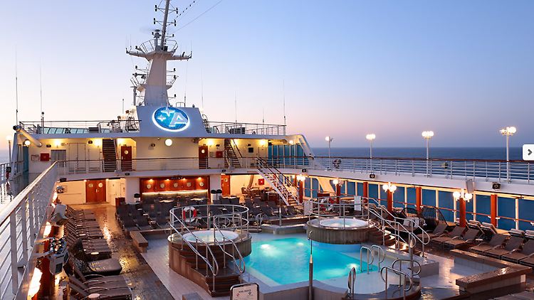 Auf diesem Schiff soll es für die Paare heiß hergehen.