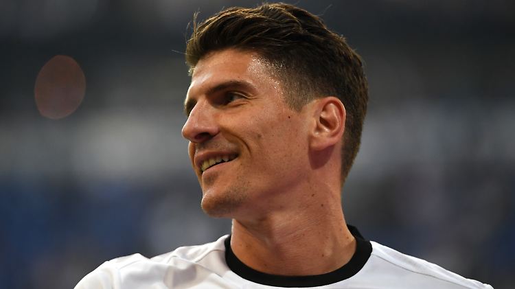 Fußballnationalspieler Mario Gomez will heiraten.