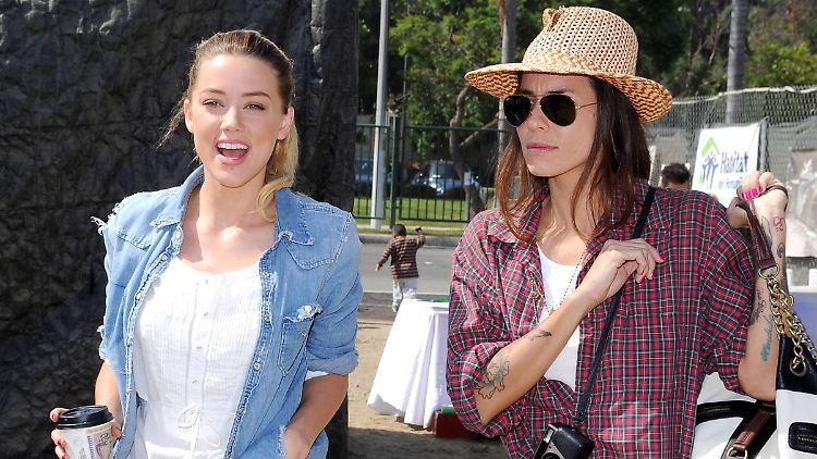 Während ihrer Beziehung mit der Künstlerin Tasya van Ree soll Amber Heard ausfällig geworden sein.