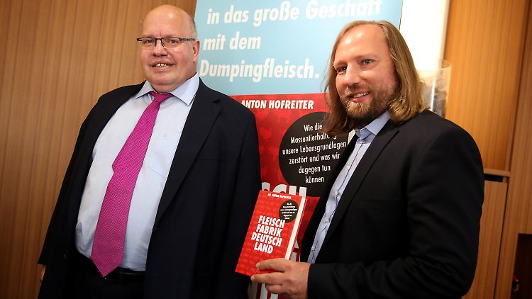 Von kämpferischem Veganismus kann keine Rede sein: Peter Altmaier (l.) und Anton Hofreiter bezeichnen sich beide selbst als "Genussmenschen".