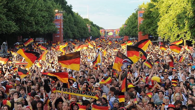 Vor vier Jahren auf der Fanmeile in Berlin - es war voll.