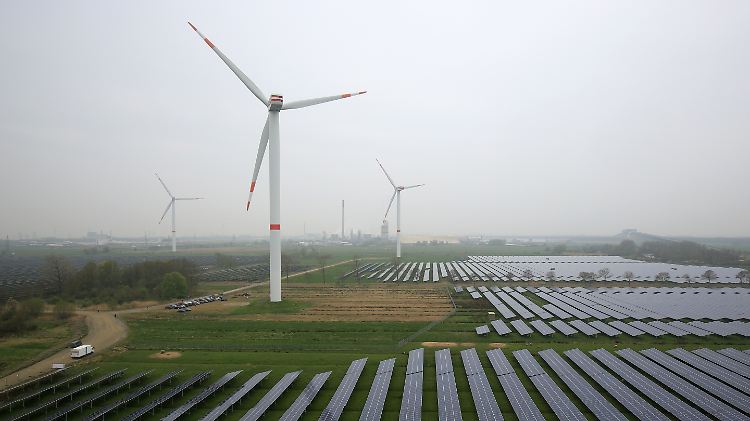 Der Neubau von Windkraftanlagen an Land soll nach dem Willen der Regierung deutlich gedrosselt werden.  